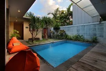 Hotel Lotus Tirta Seminyak 3*,  Indonesia
