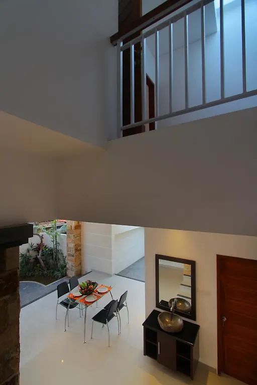 Hotel Lotus Tirta Seminyak